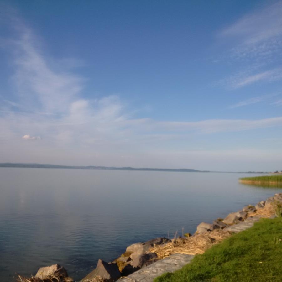 Beach Resident Balatonszárszó Eksteriør billede