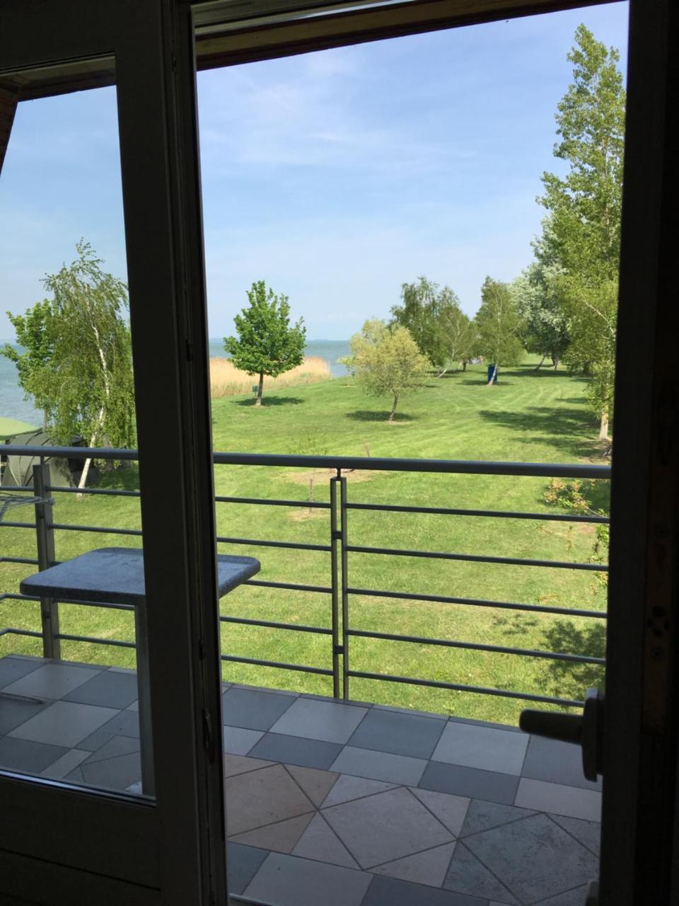 Beach Resident Balatonszárszó Eksteriør billede