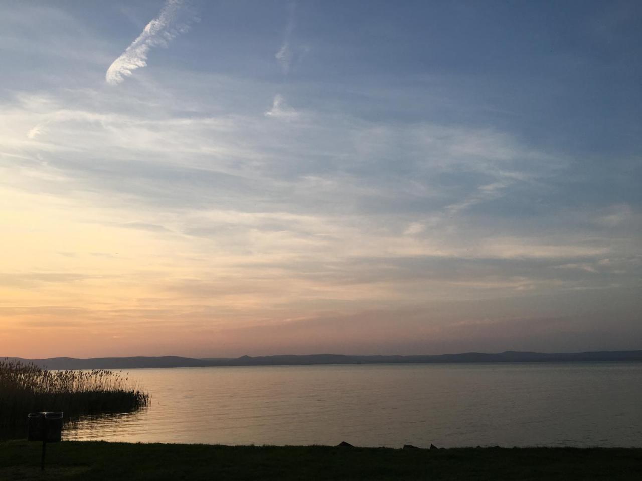 Beach Resident Balatonszárszó Eksteriør billede