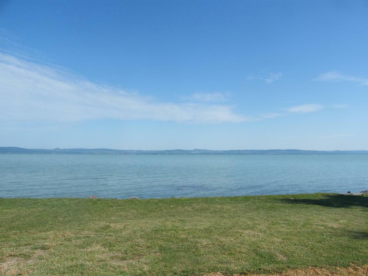 Beach Resident Balatonszárszó Eksteriør billede